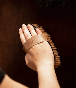 Discount Brosse douce Maya Matériel De Pansage