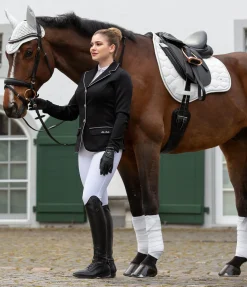 Hot Tapis de selle Basic Pro Tapis De Selle & Chabraques